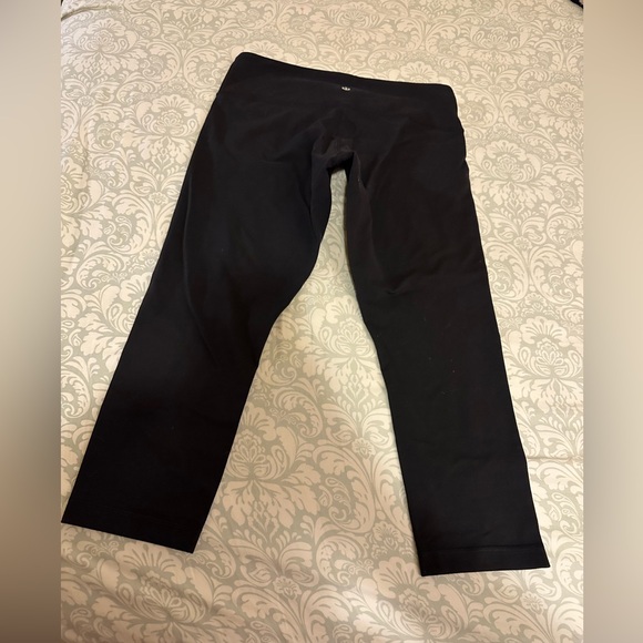 LULULEMON X SOULCYCLE BLACK SOUL LEGGINGS SIZE 8 LENGTH 28 INCHES WAIST 14INCHES - Picture 6 of 10
